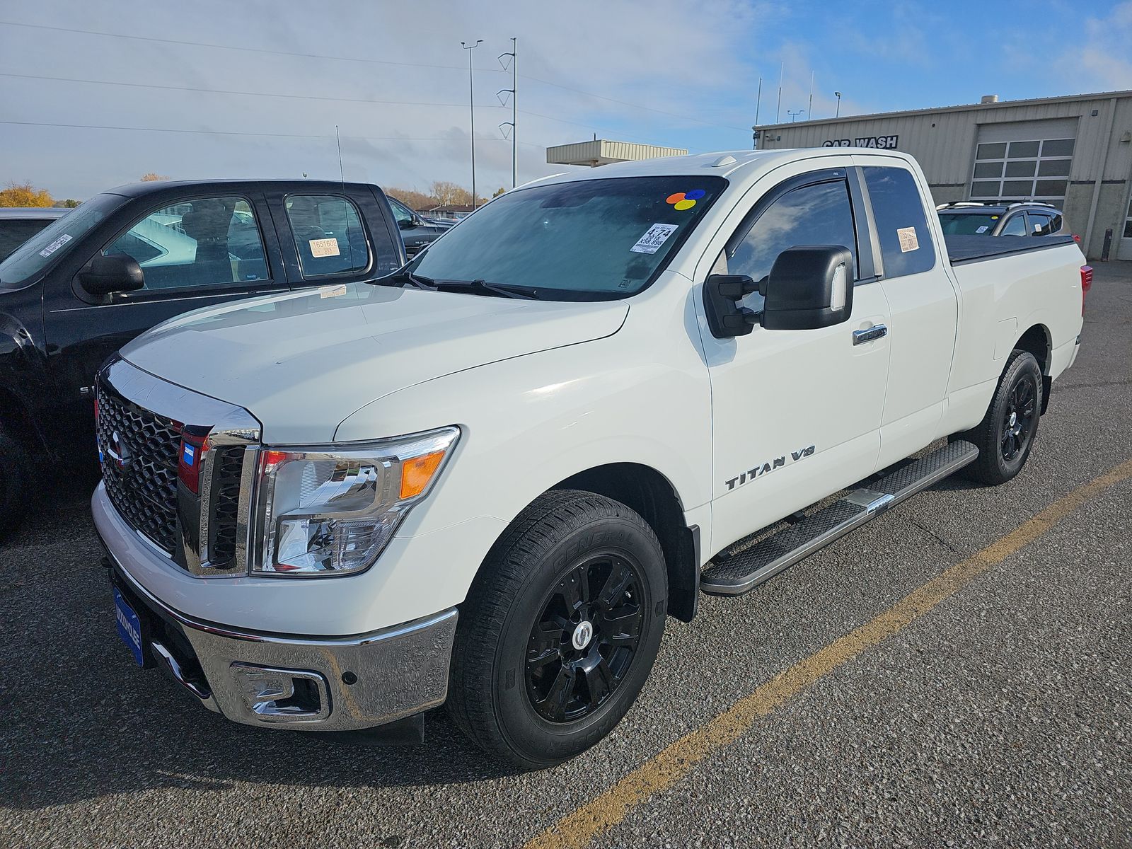 2018 Nissan TITAN SV Extended Cab Short Bed