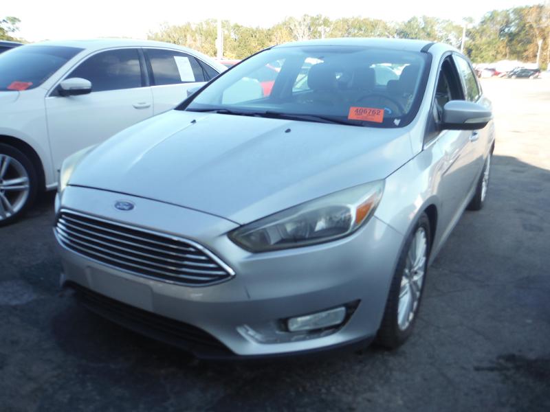2016 Ford Focus Titanium Hatchback