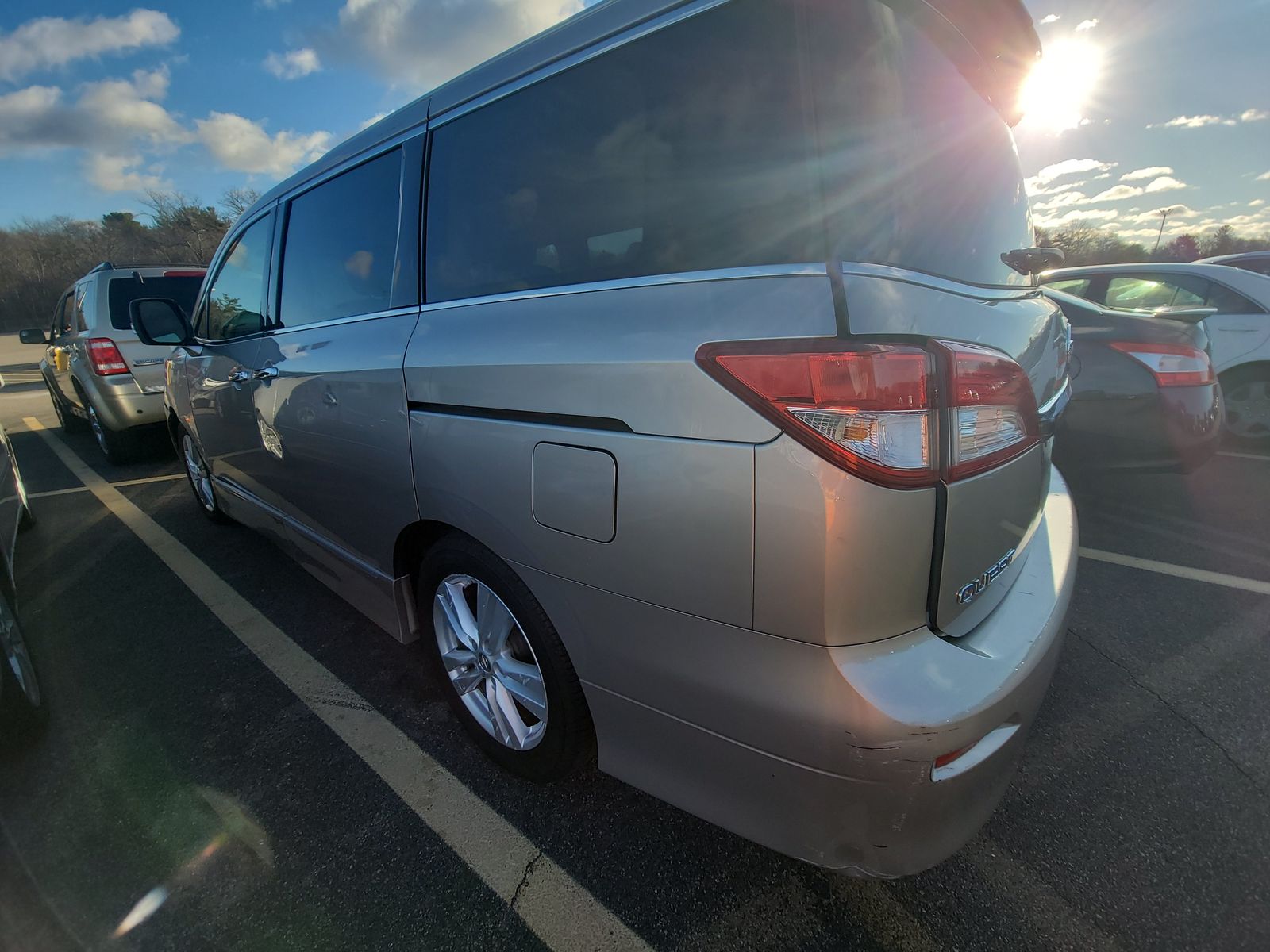 2013 Nissan Quest SL FWD