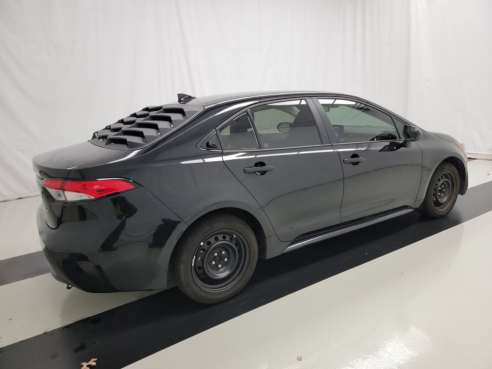 2022 Toyota Corolla LE FWD
