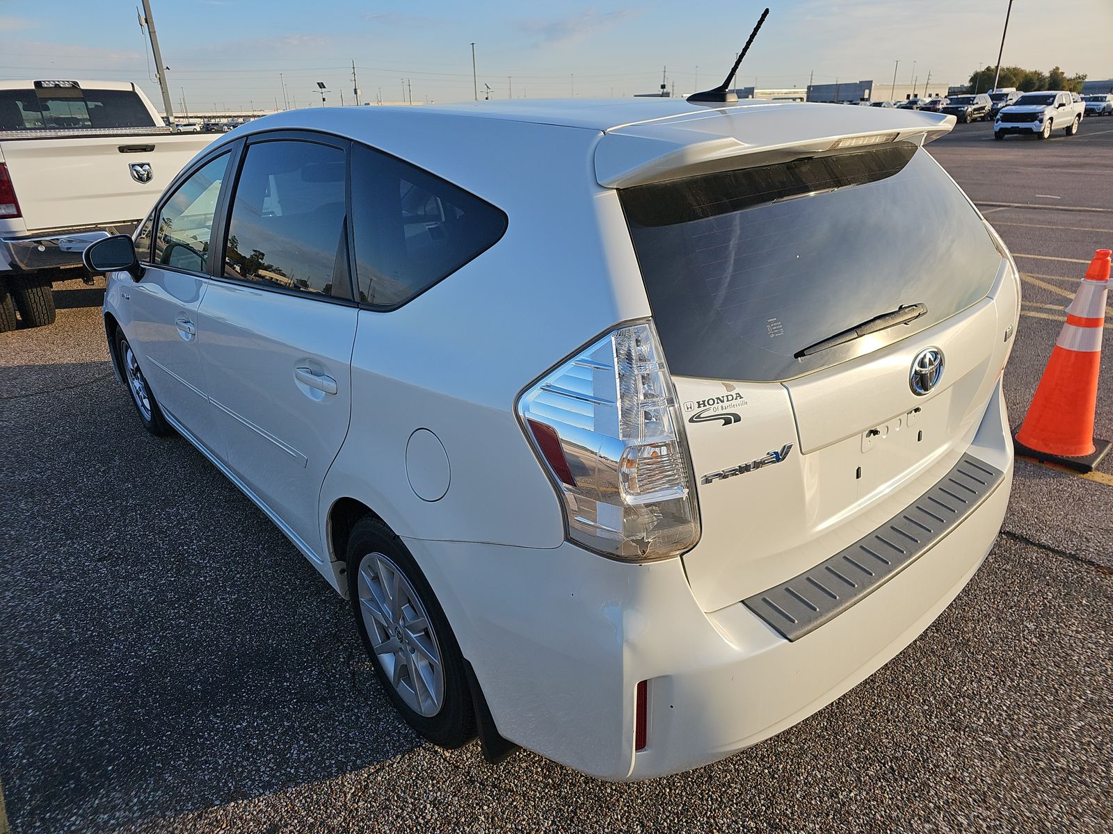 2013 Toyota Prius v Three FWD