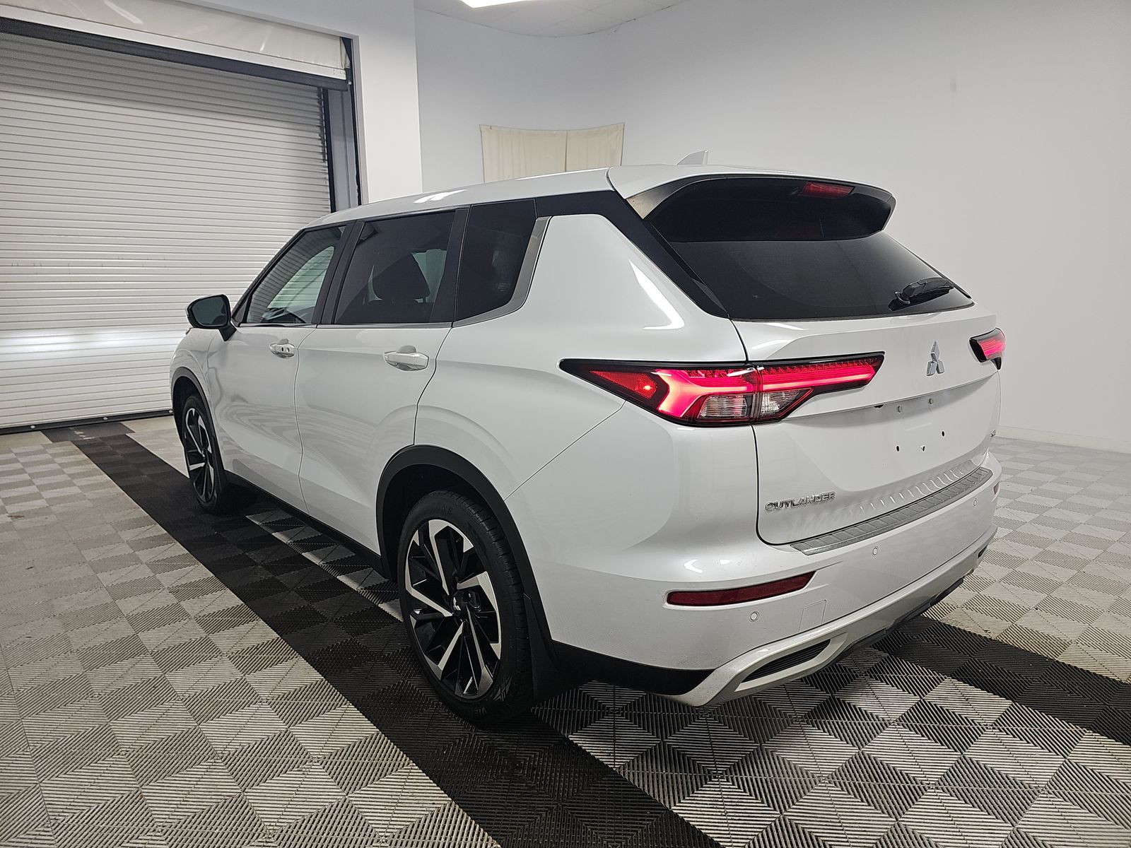 2022 Mitsubishi Outlander SE FWD