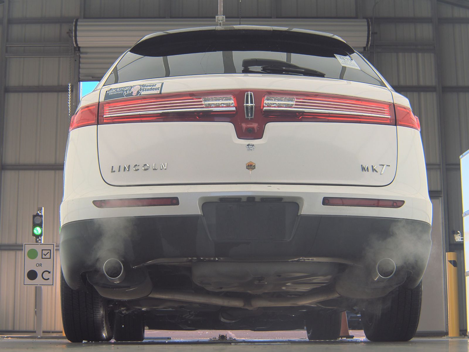 2012 Lincoln MKT Base FWD