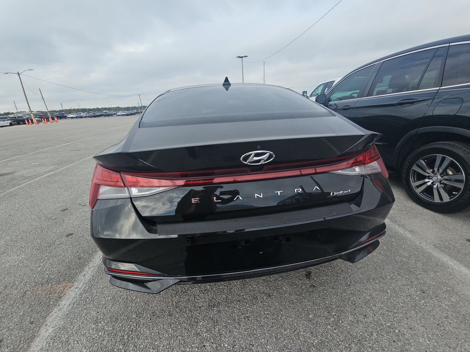2021 Hyundai Elantra Limited FWD
