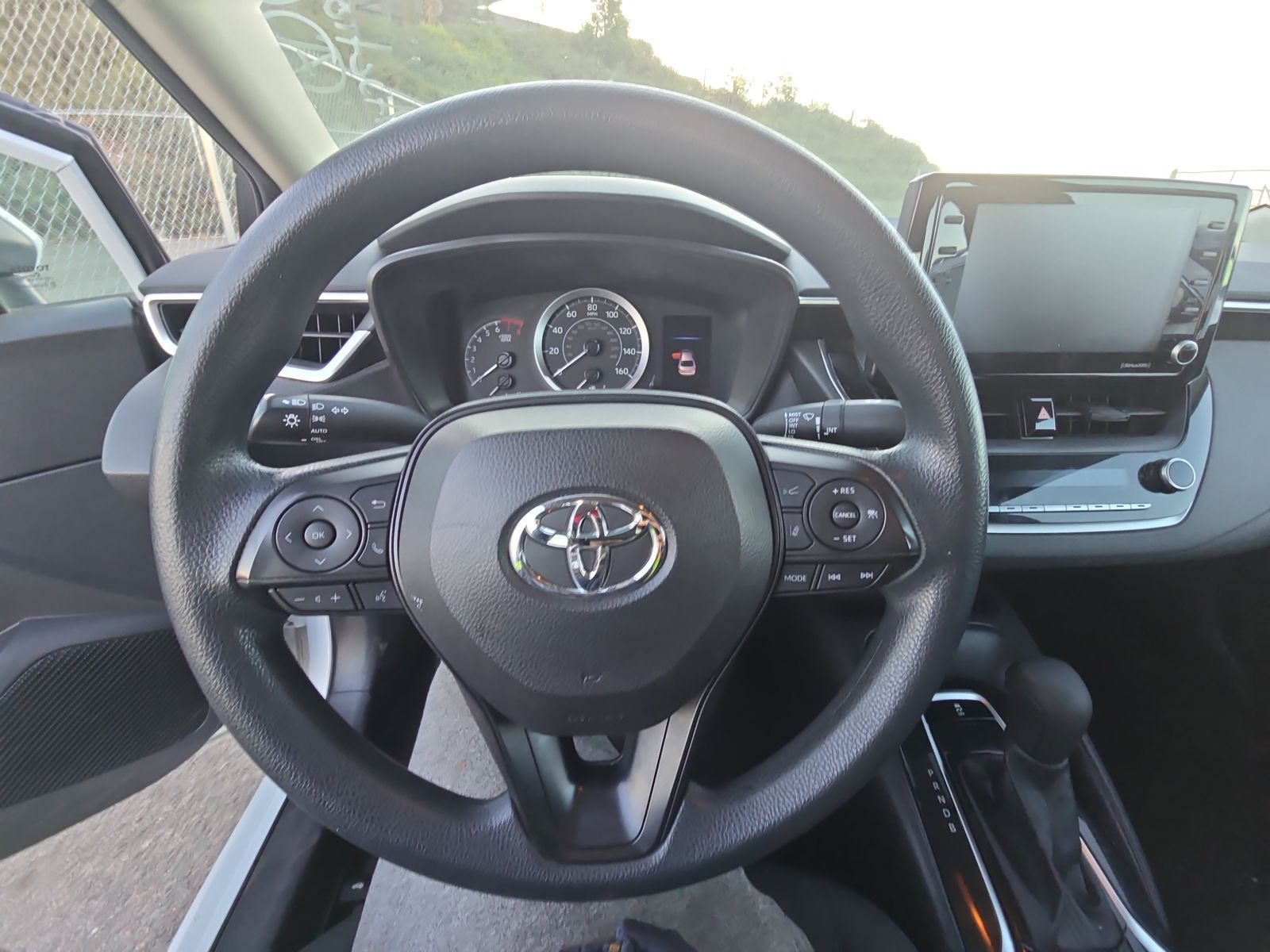 2022 Toyota Corolla LE FWD