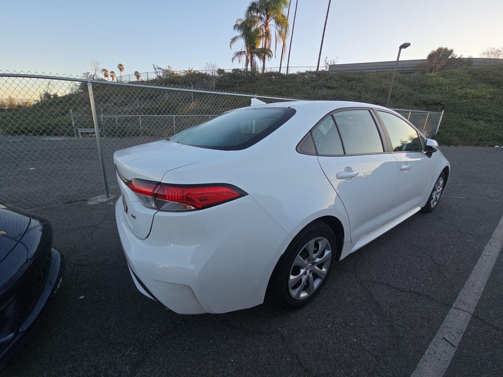 2022 Toyota Corolla LE FWD