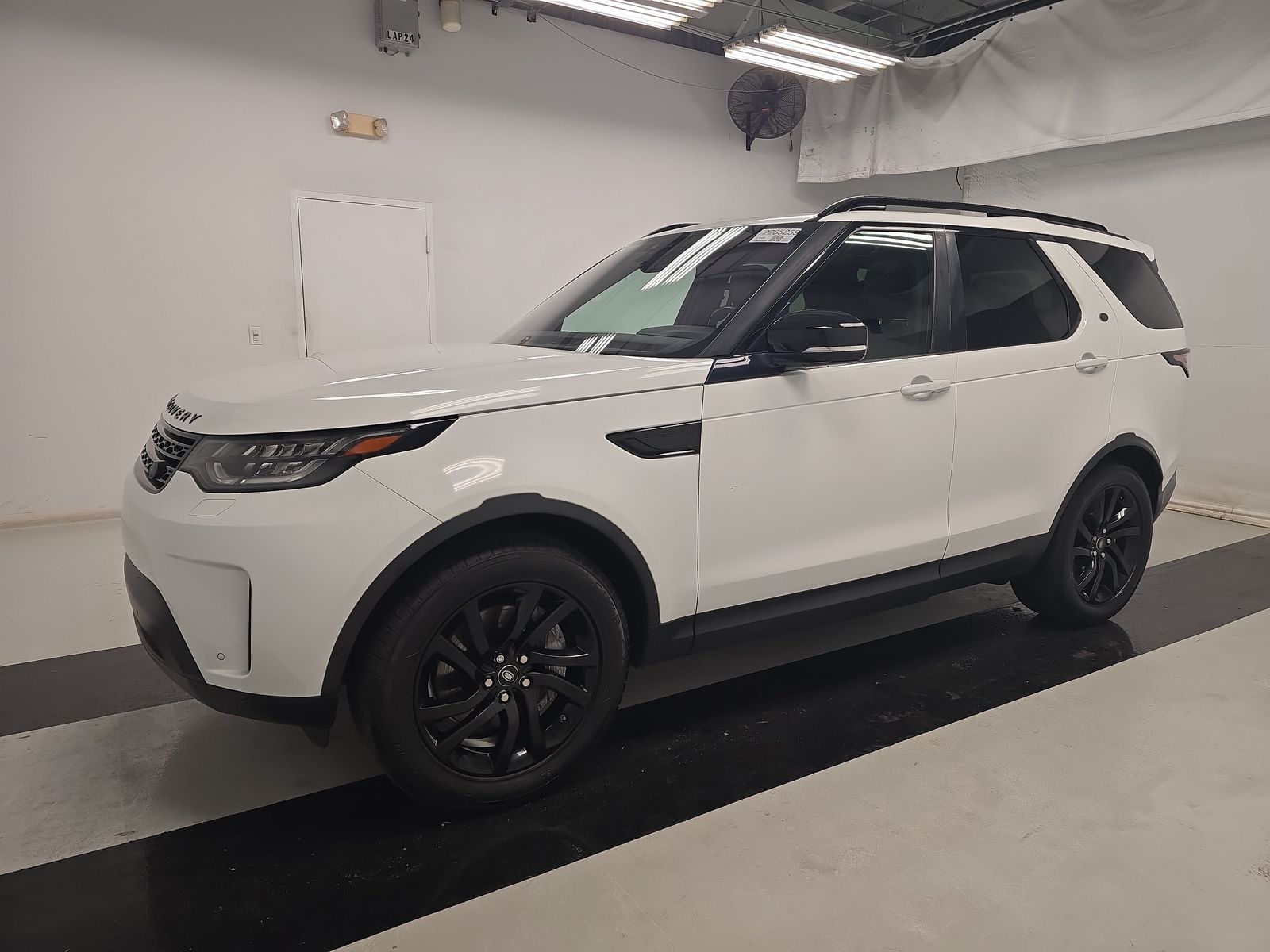 2019 Land Rover Discovery HSE AWD