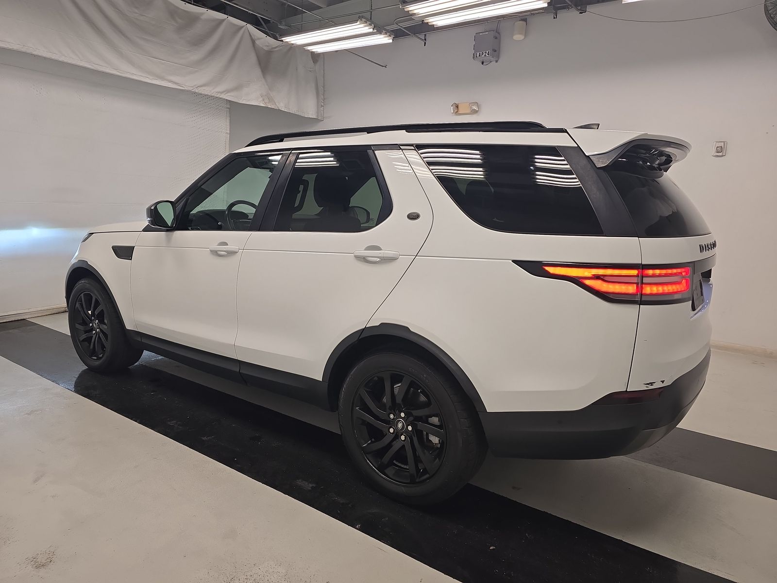 2019 Land Rover Discovery HSE AWD