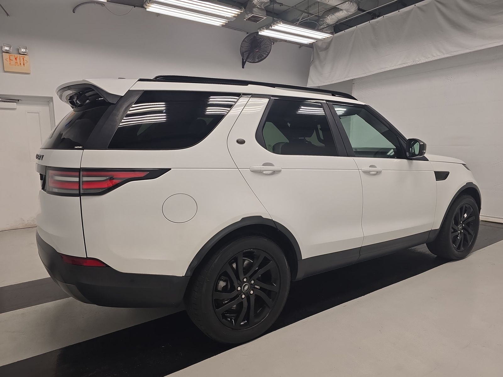 2019 Land Rover Discovery HSE AWD