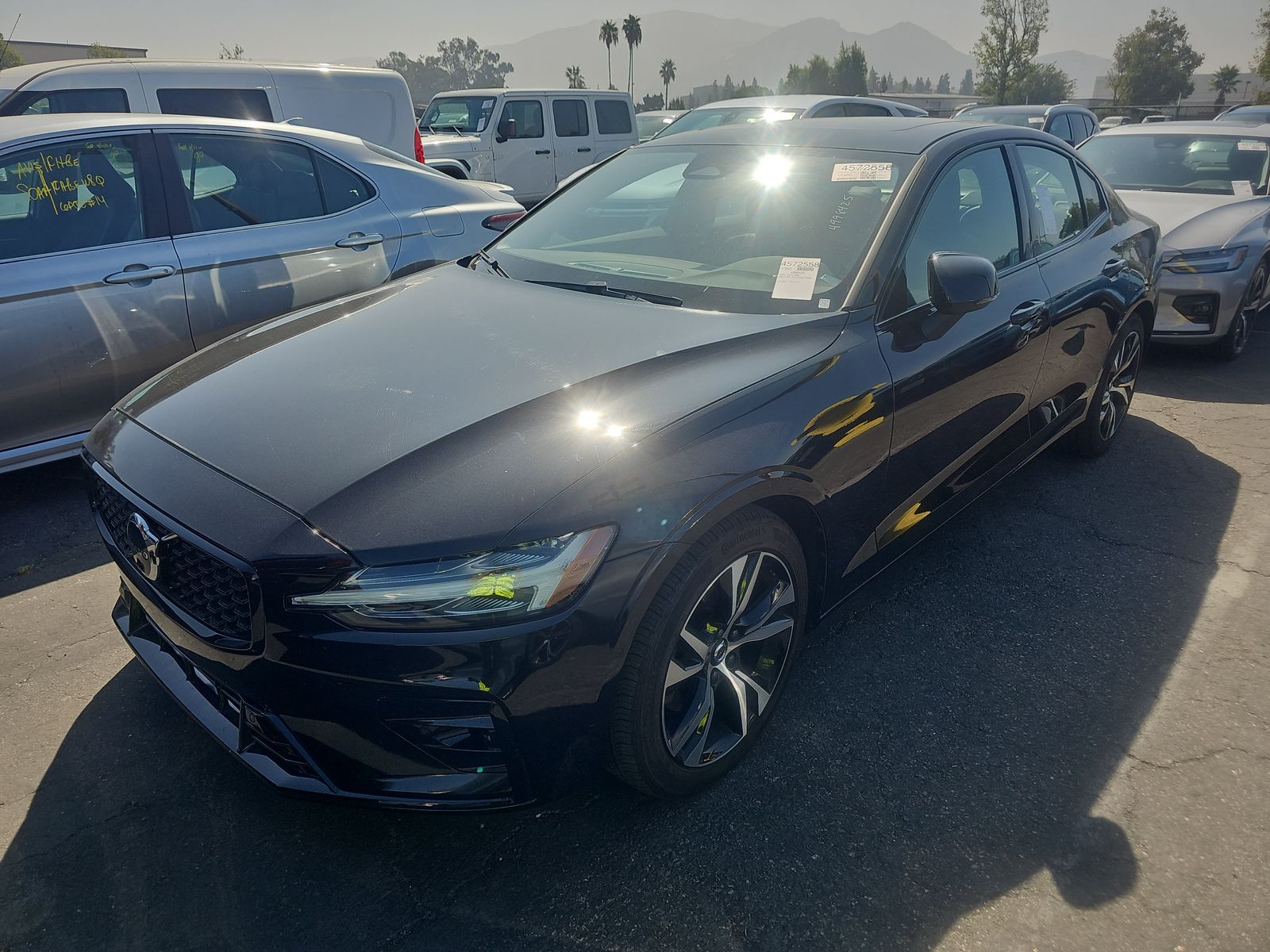 2024 Volvo S60 B5 Plus Dark