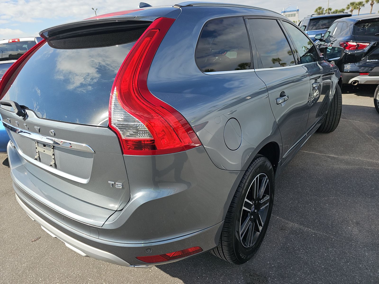 2017 Volvo XC60 T5 Dynamic FWD