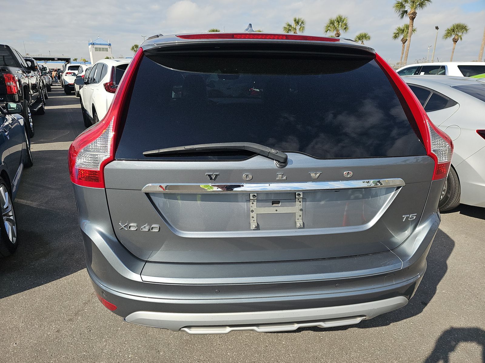 2017 Volvo XC60 T5 Dynamic FWD