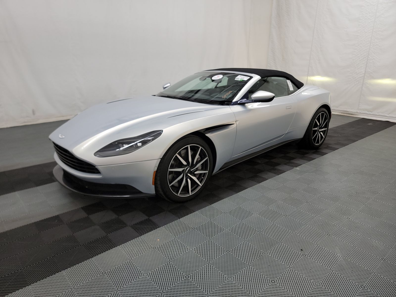 2020 Aston Martin DB11 V8 Convertible