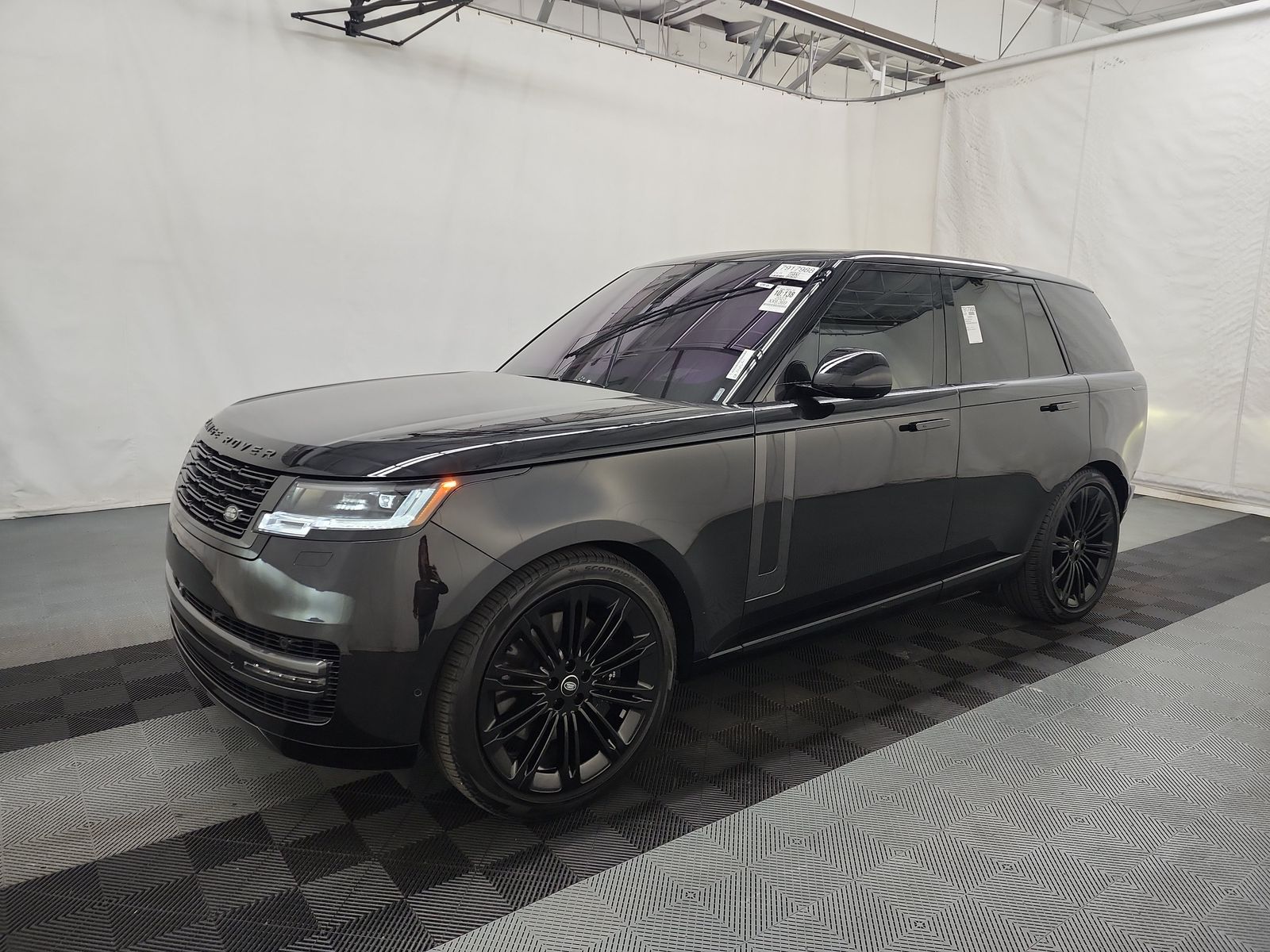2023 Land Rover Range Rover SE