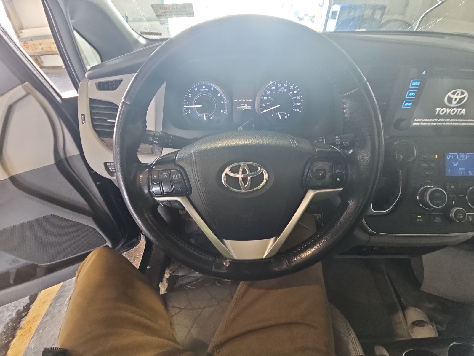 2016 Toyota Sienna XLE Premium FWD