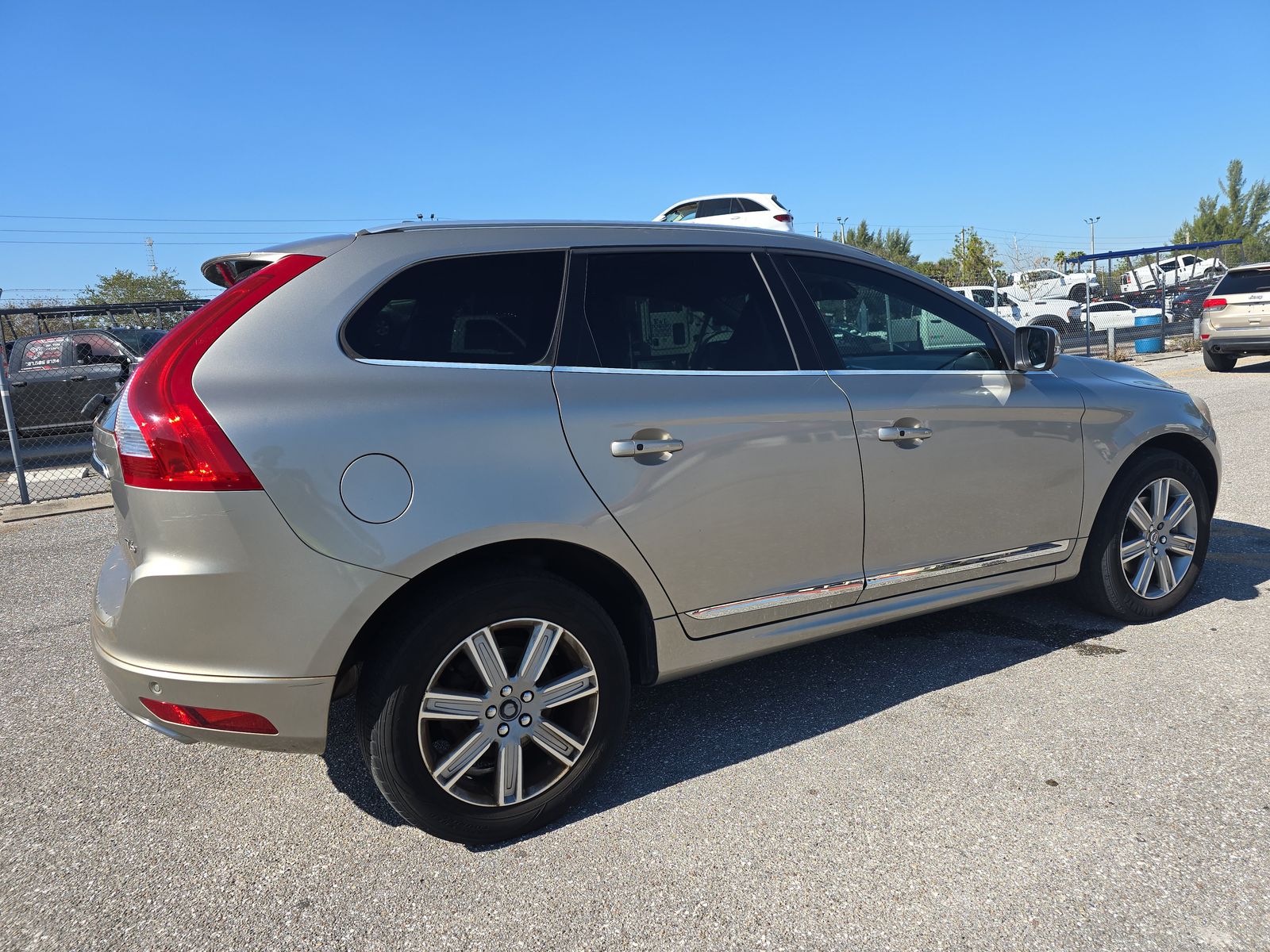 2016 Volvo XC60 T6 FWD