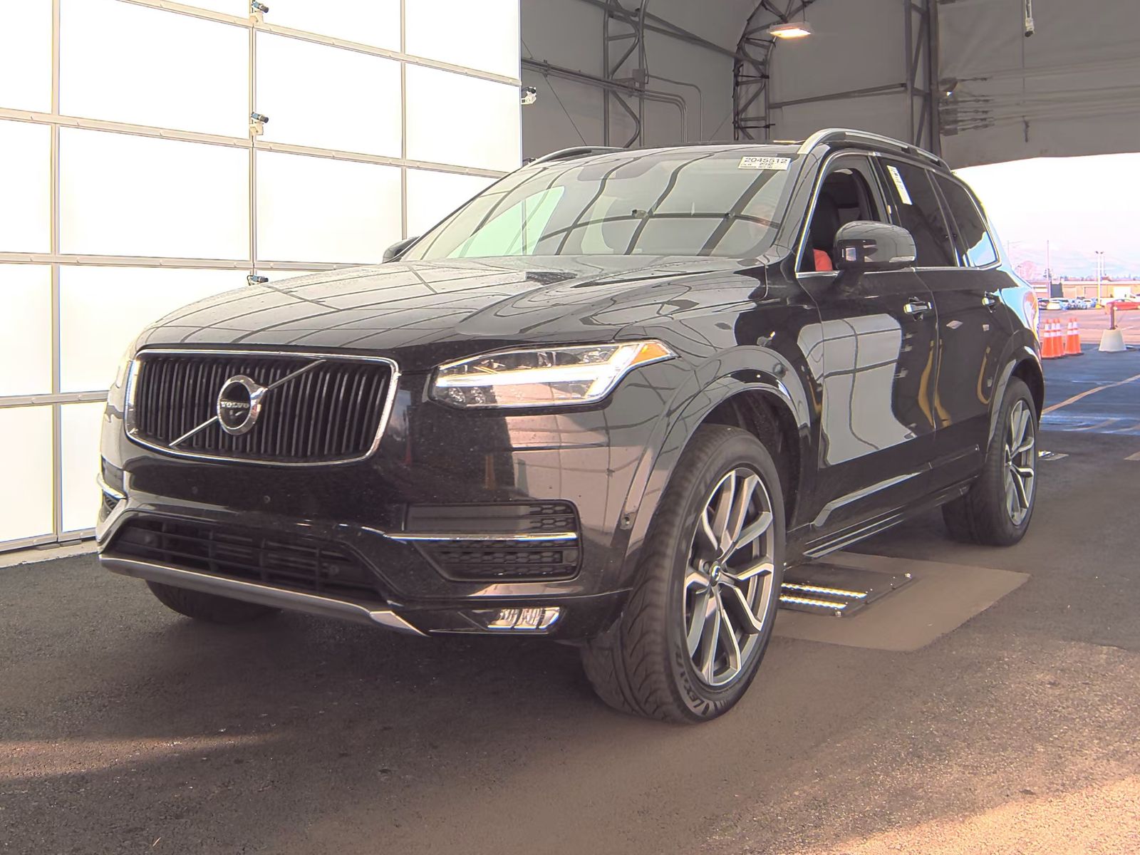 2018 Volvo XC90 T5 Momentum 7-Passenger