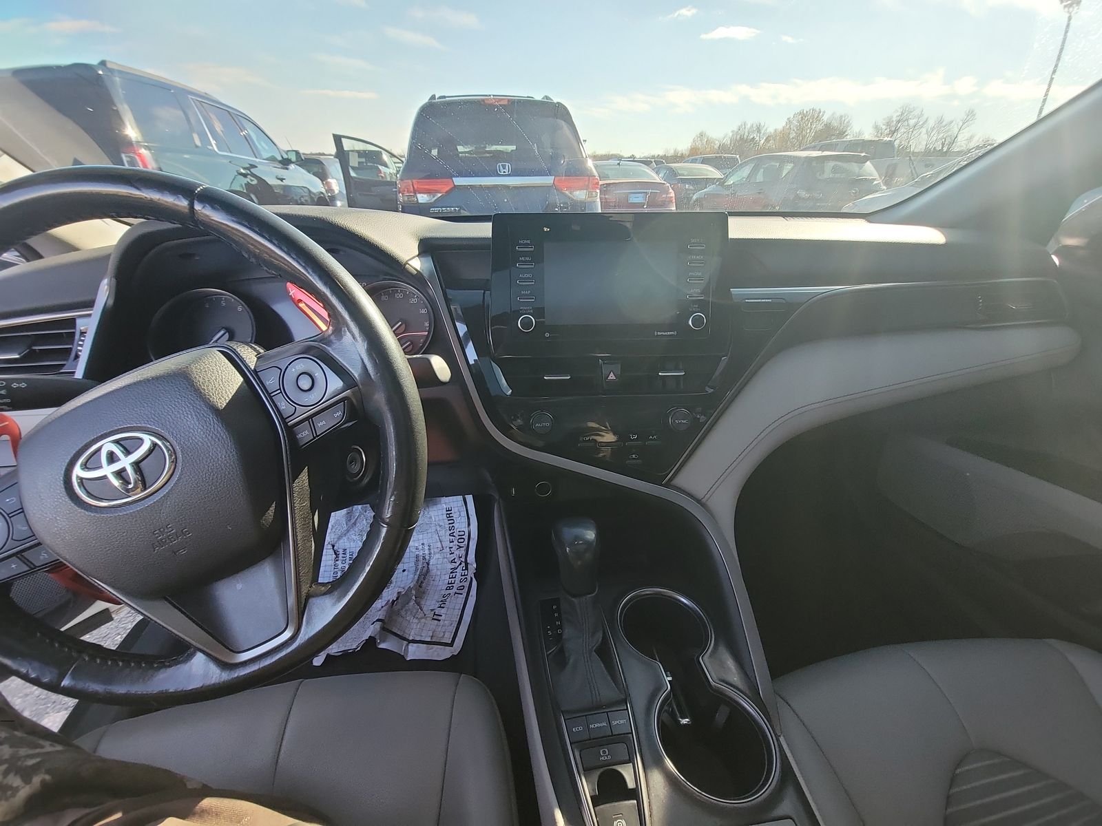 2022 Toyota Camry SE AWD