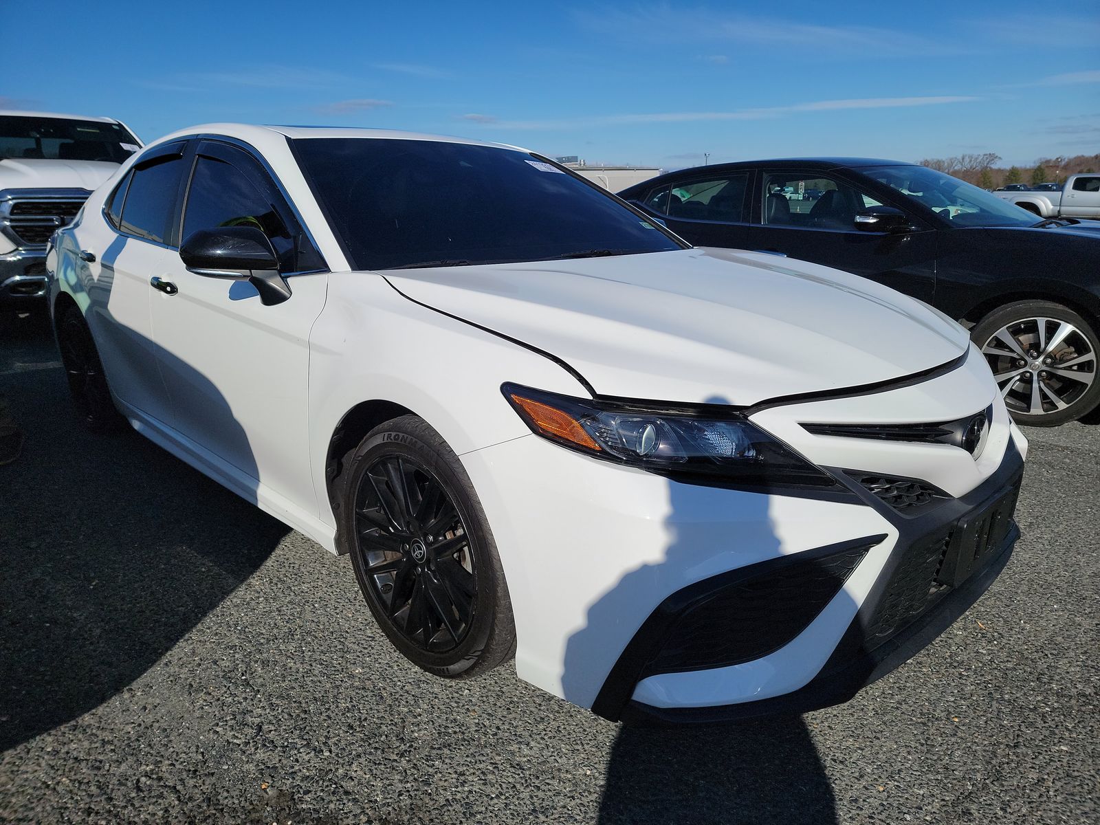 2022 Toyota Camry SE AWD