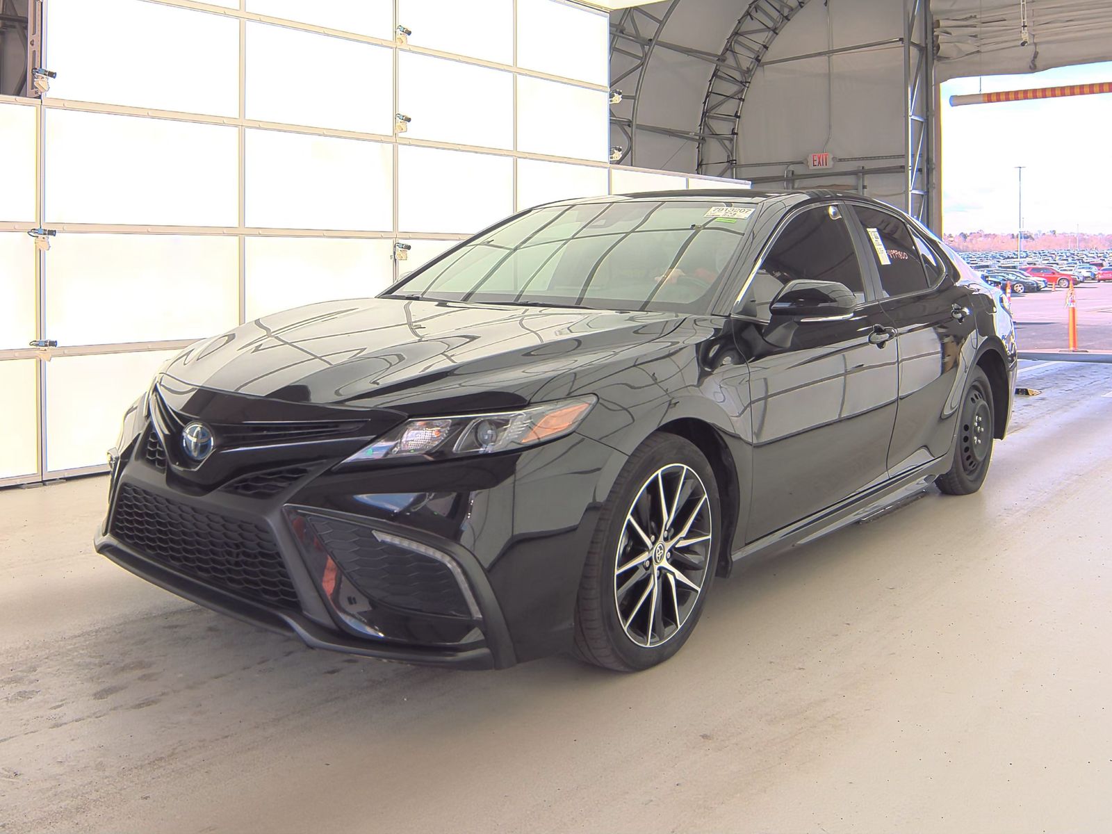 2023 Toyota Camry Hybrid SE