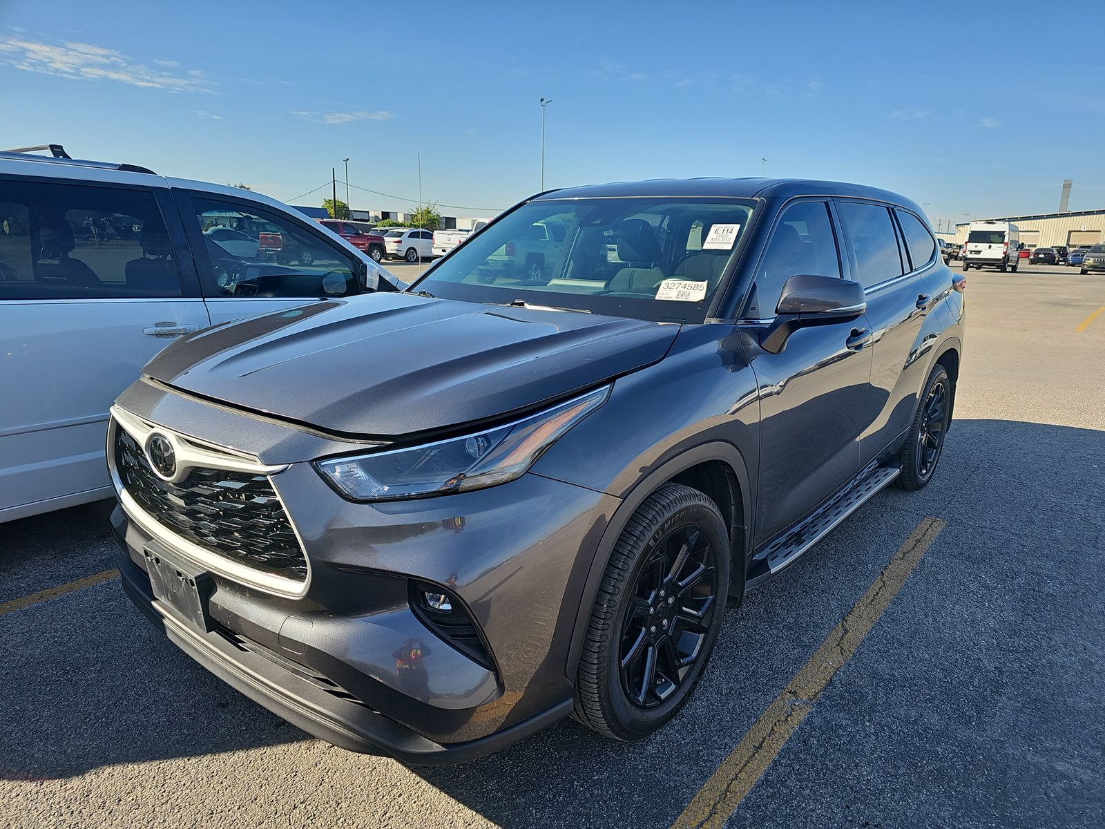 2022 Toyota Highlander LE