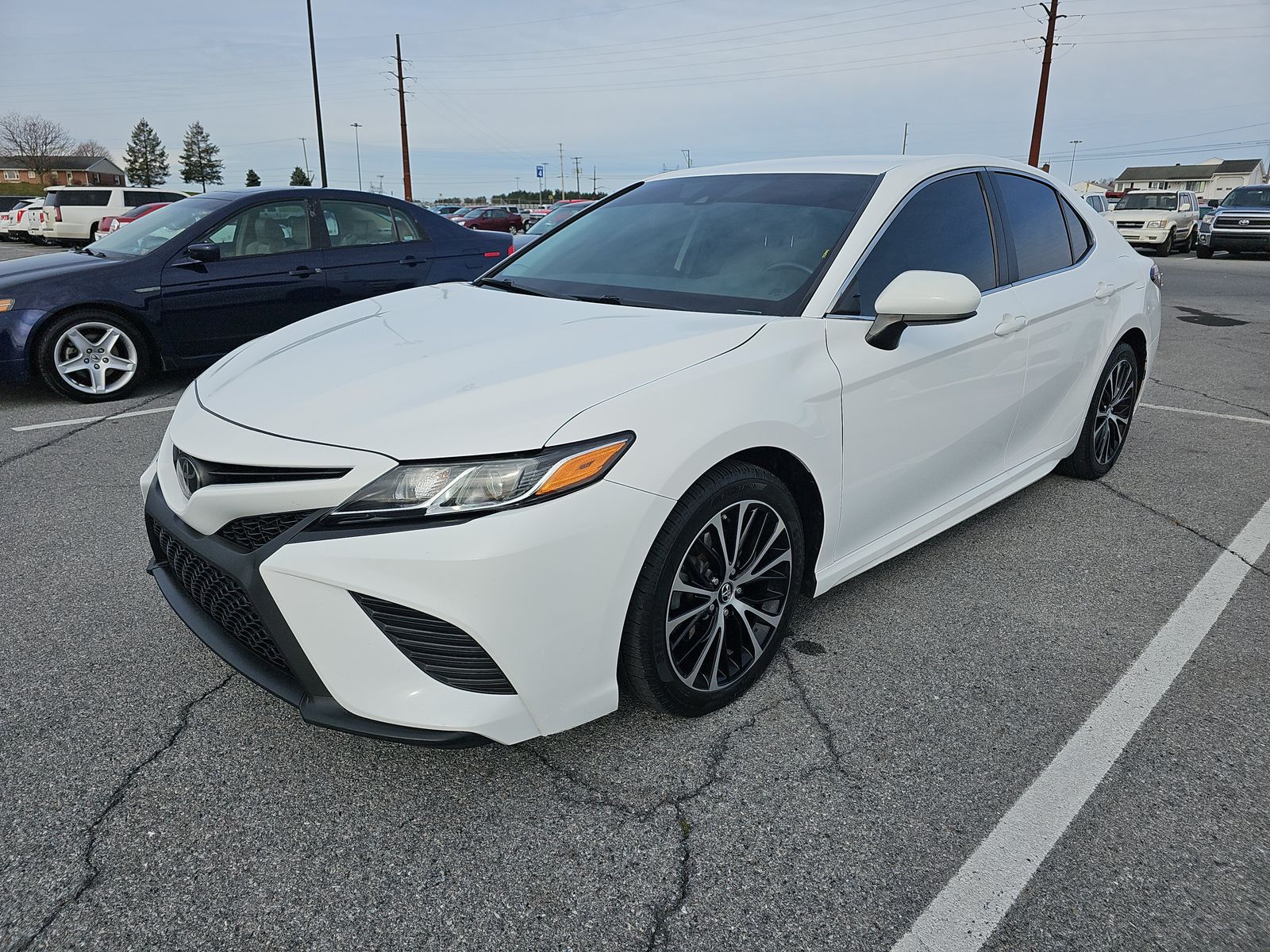 2019 Toyota Camry SE