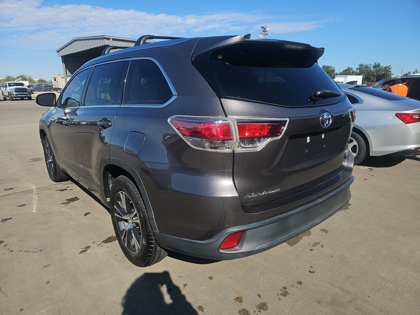 2016 Toyota Highlander XLE FWD