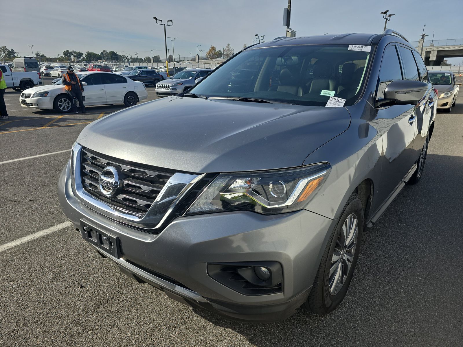 2019 Nissan Pathfinder SL