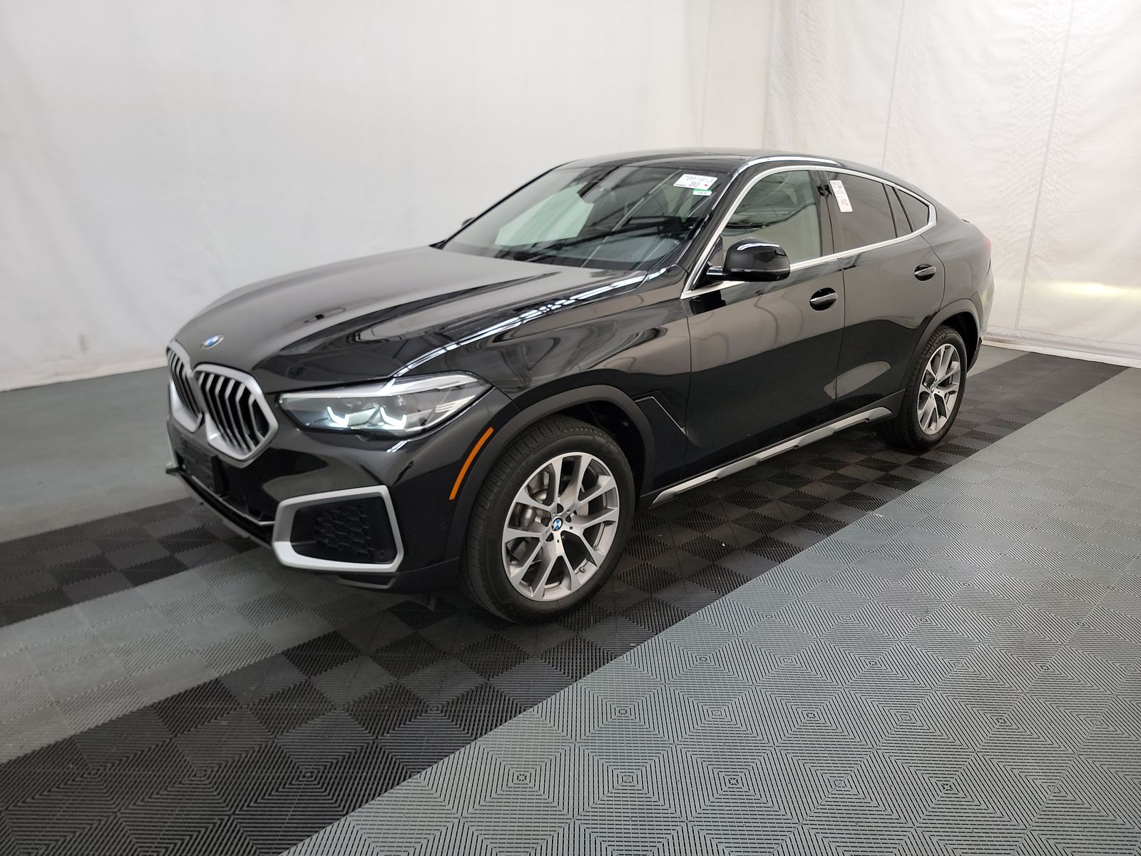 2023 BMW X6 Sports Activity Coupe xDrive40i