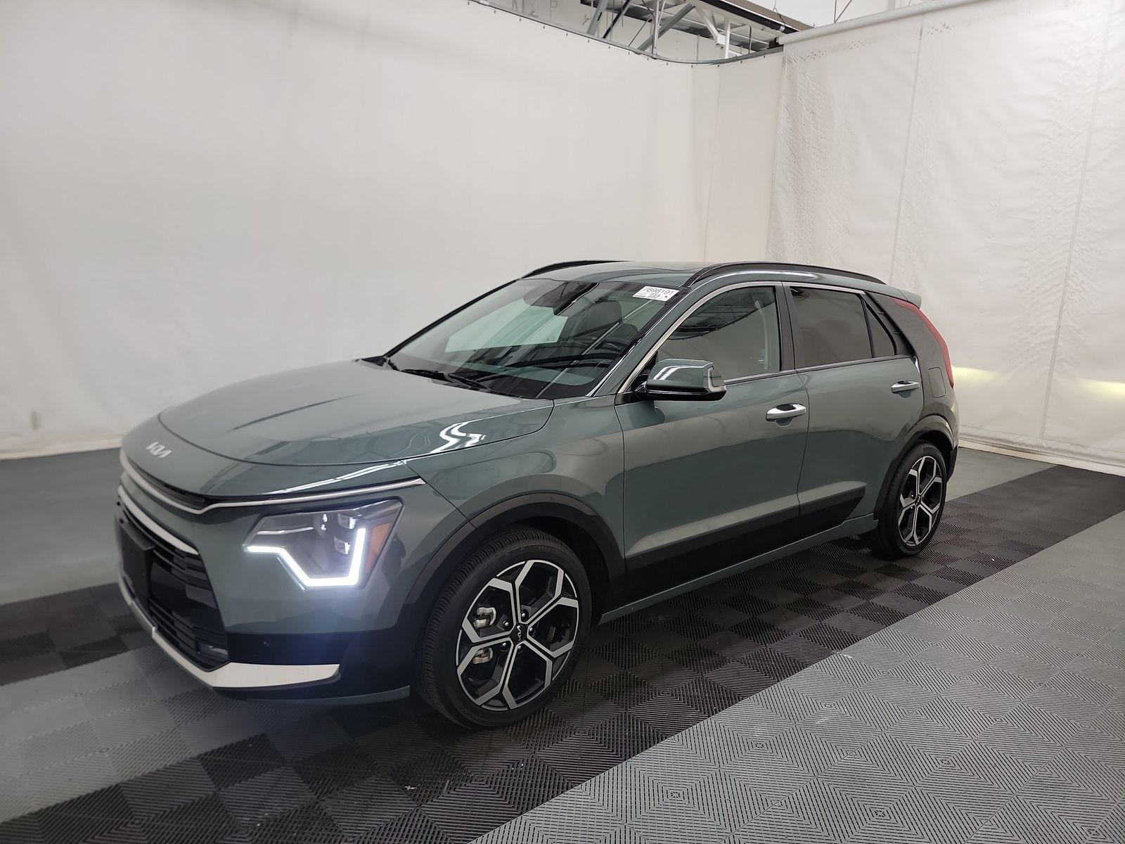 2023 Kia Niro SX Touring
