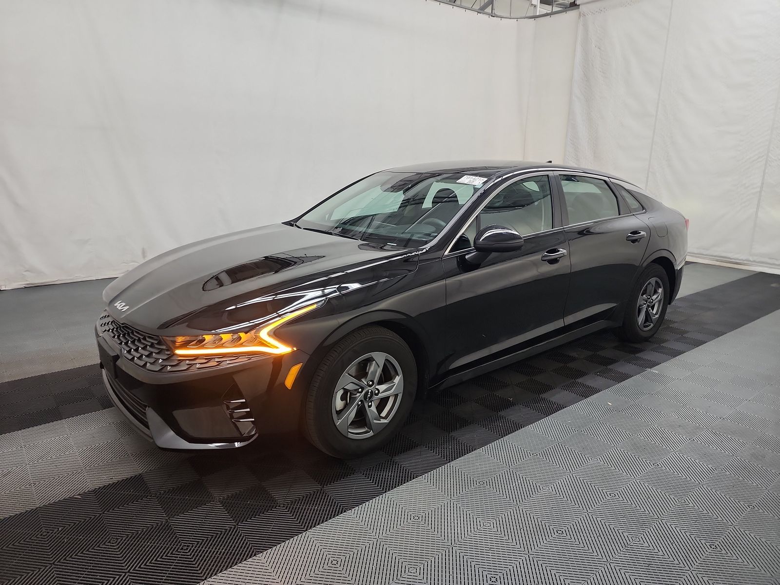 2022 Kia K5 LXS