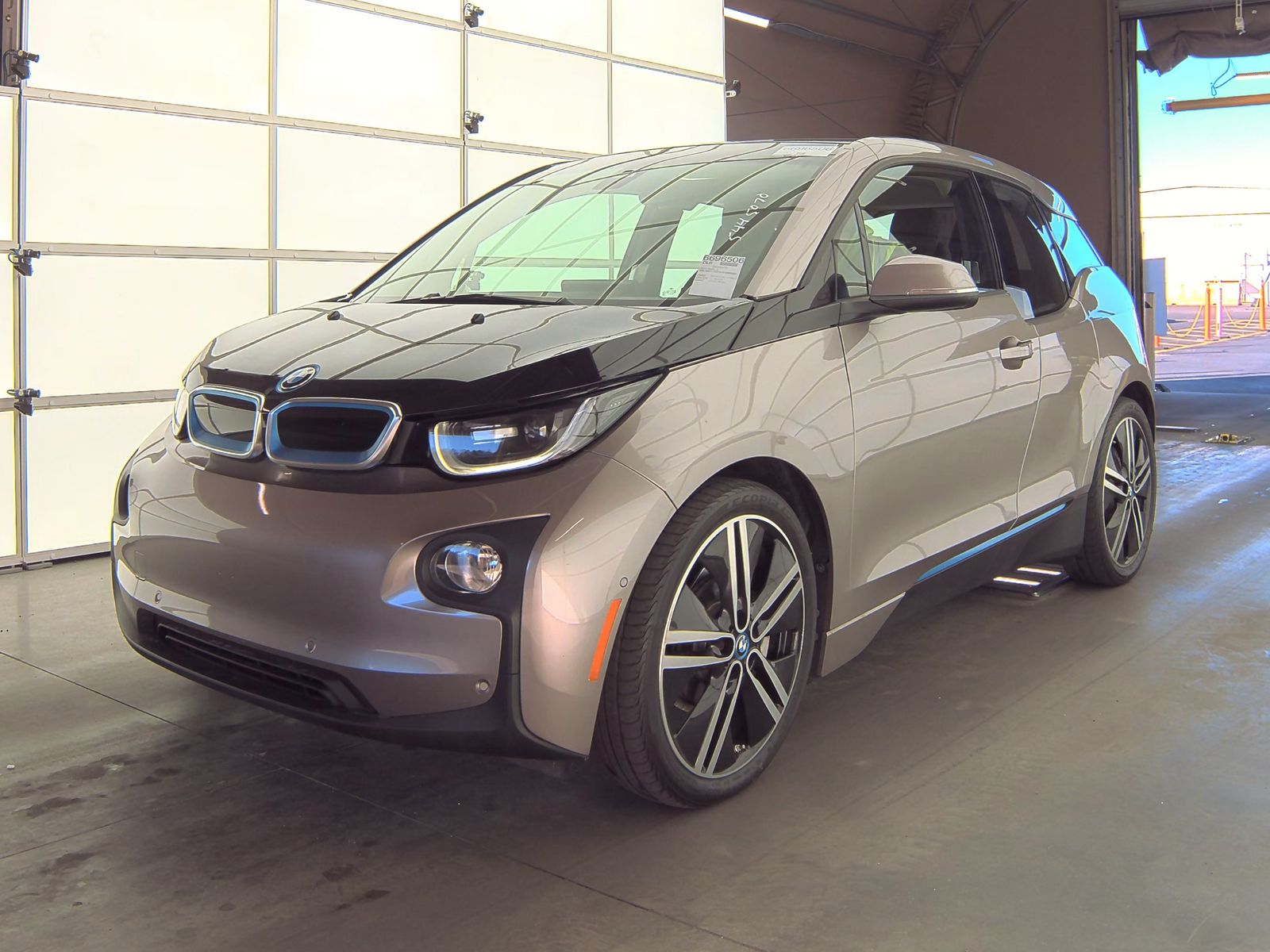 2014 BMW i3 w/Rear Doors TERA WORLD