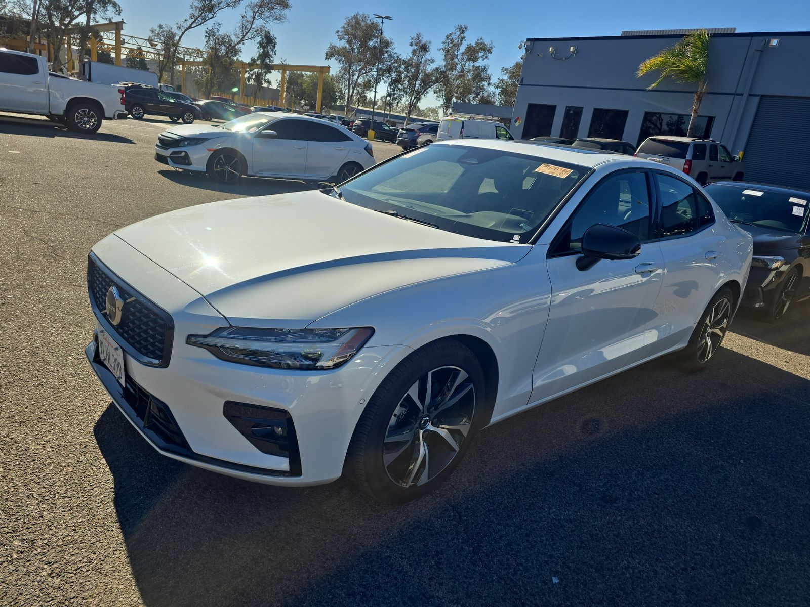 2024 Volvo S60 B5 Plus Dark