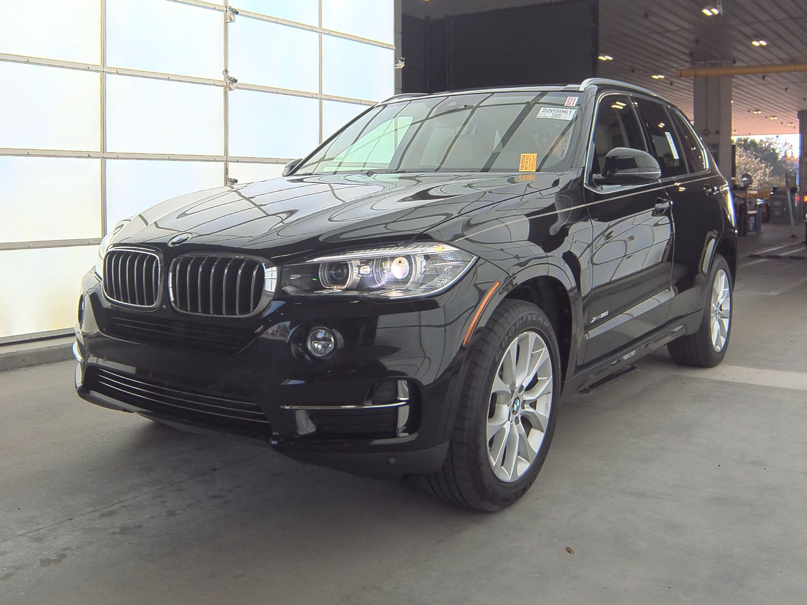 2015 BMW X5 Sports Activity Vehicle xDrive35i LUXURY LINE