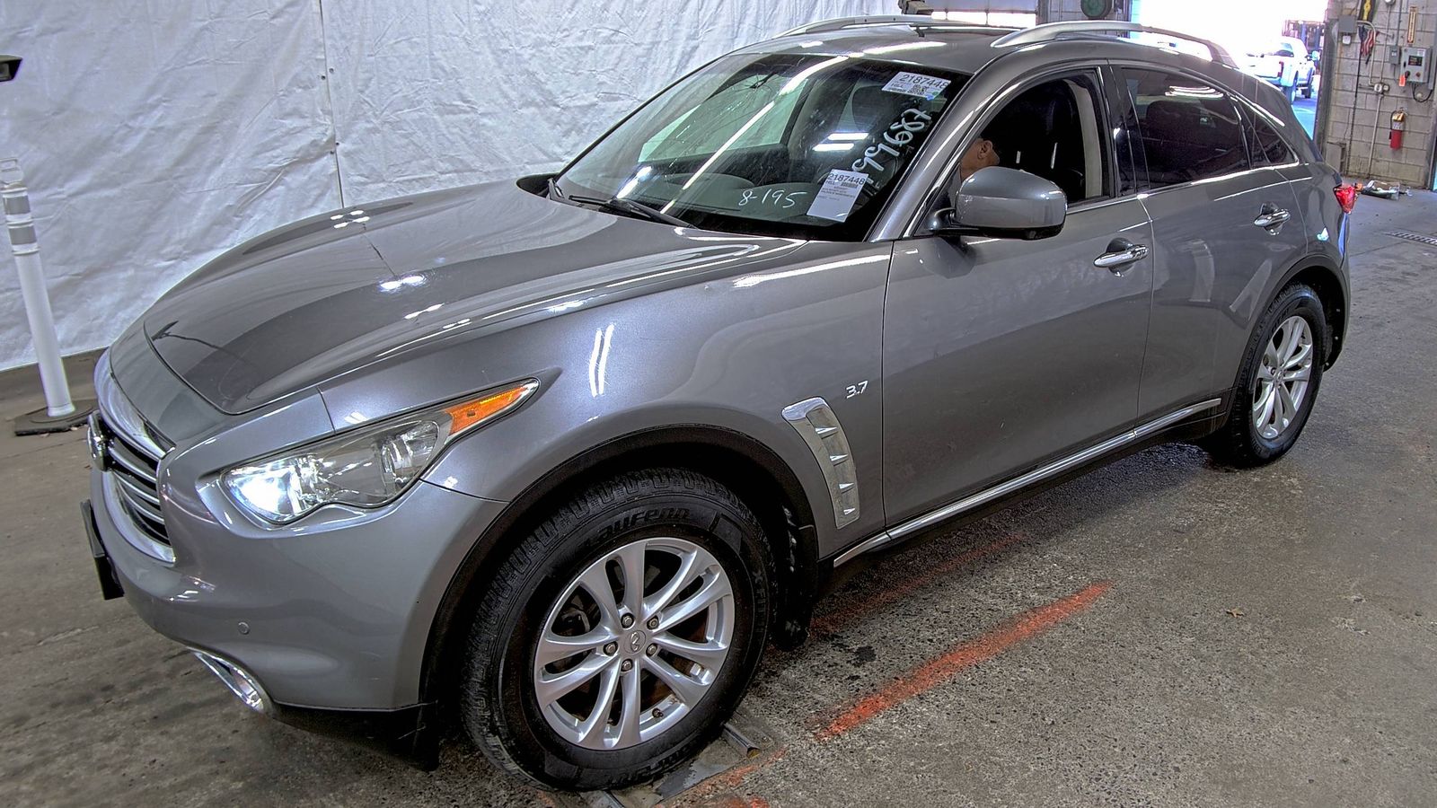 2015 INFINITI QX70 3.7