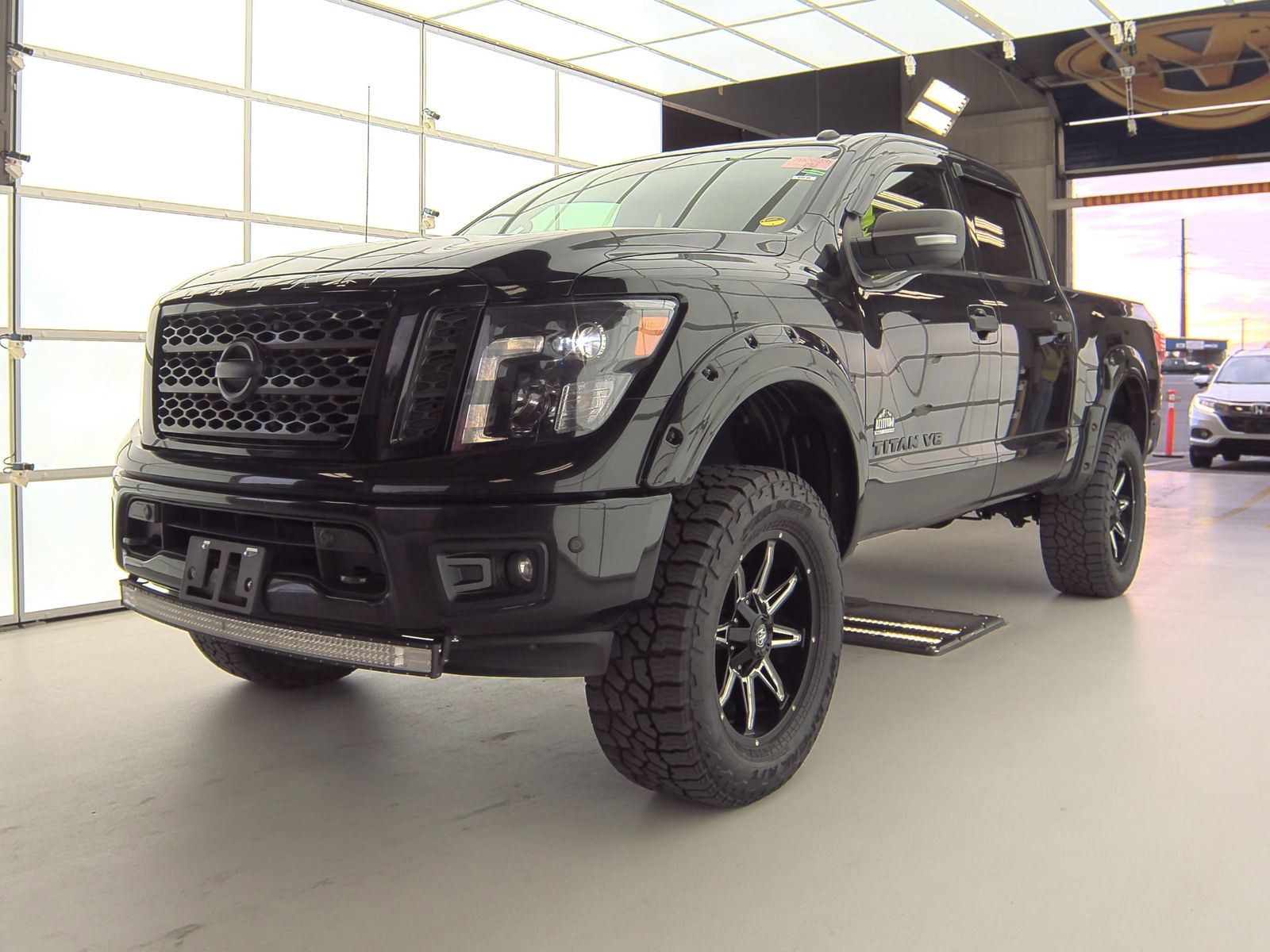 2019 Nissan TITAN SV Crew Cab Extra Short Bed