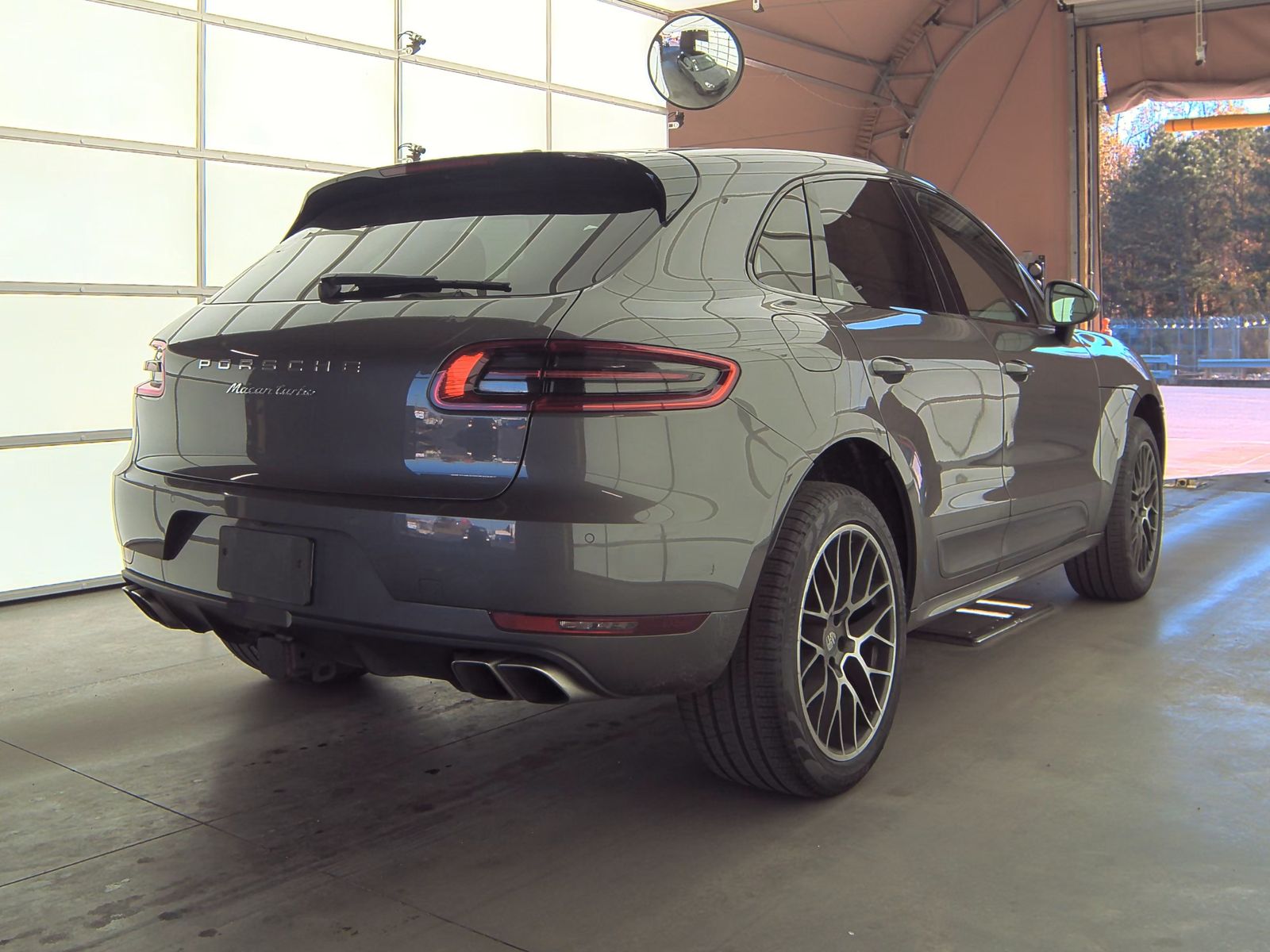 2016 Porsche Macan Turbo AWD