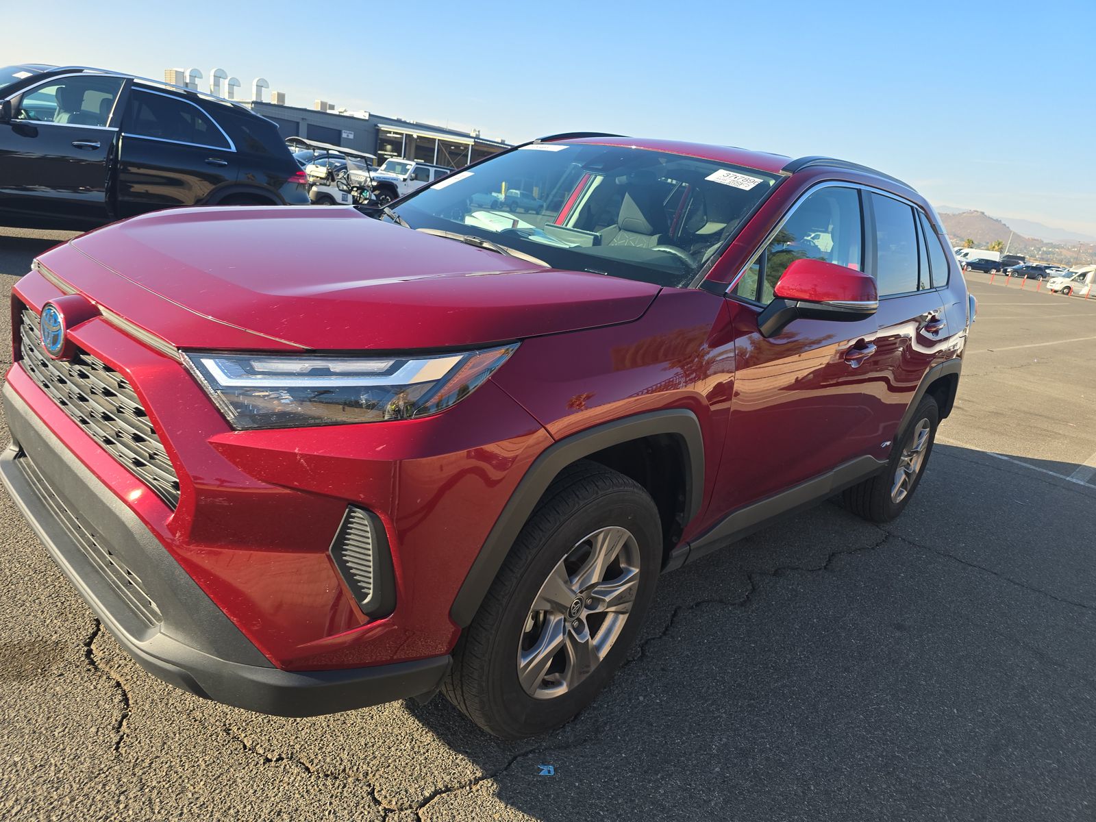 2024 Toyota RAV4 Hybrid XLE