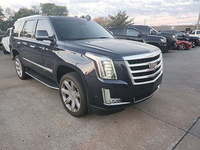 2017 Cadillac Escalade Luxury 1SB
