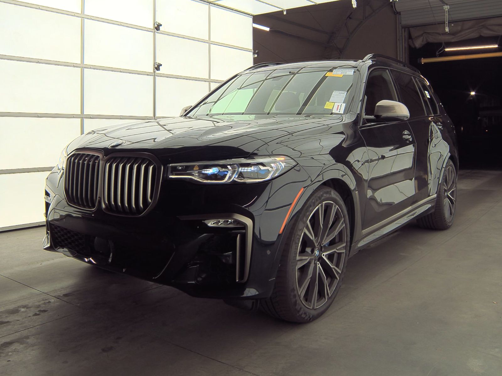 2022 BMW X7 Sports Activity Vehicle M50i