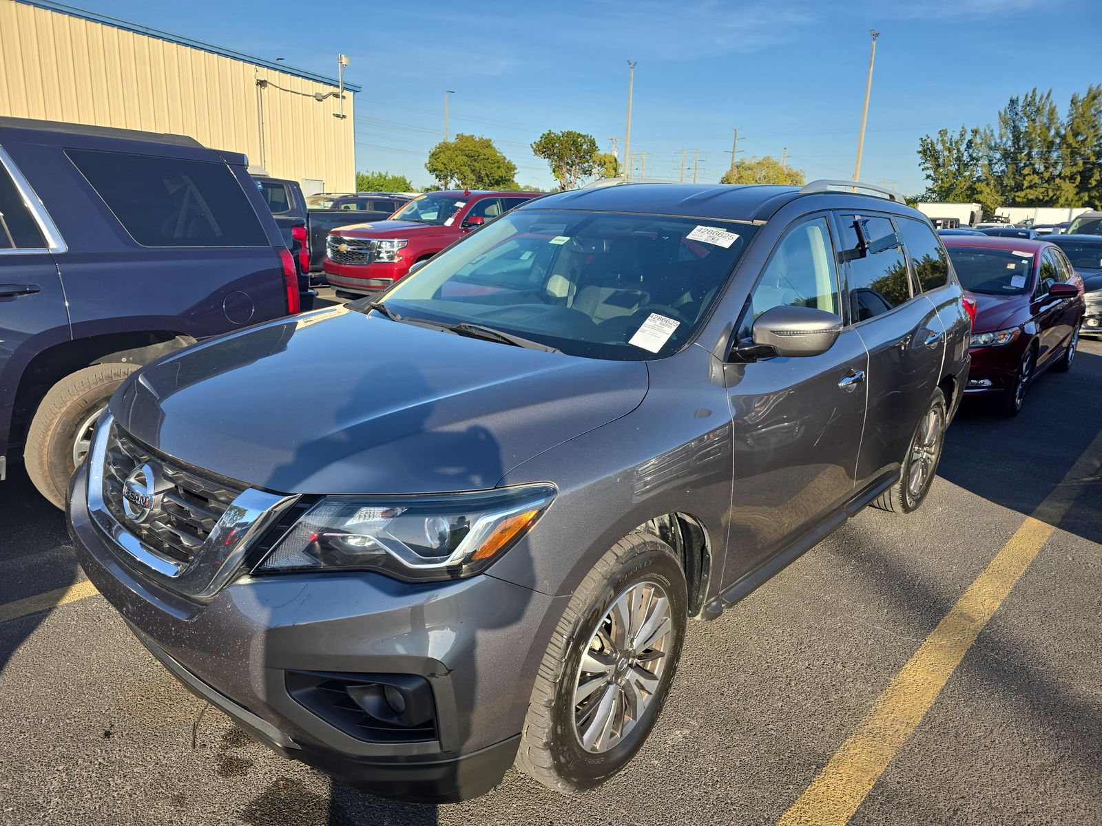 2019 Nissan Pathfinder SV