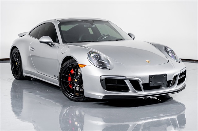 2017 Porsche 911 Carrera 4 GTS Coupe