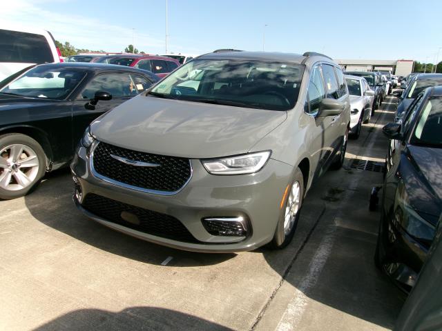 2022 Chrysler Pacifica Touring L 121.6