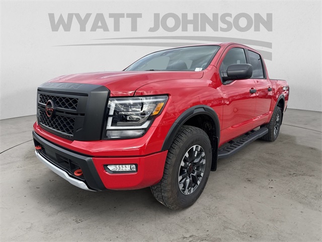 2024 Nissan TITAN PRO-4X Crew Cab Extra Short Bed