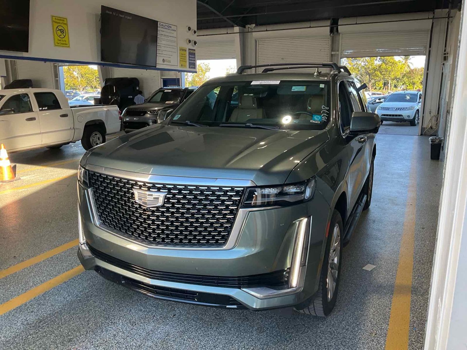 2023 Cadillac Escalade Premium Luxury 1SB