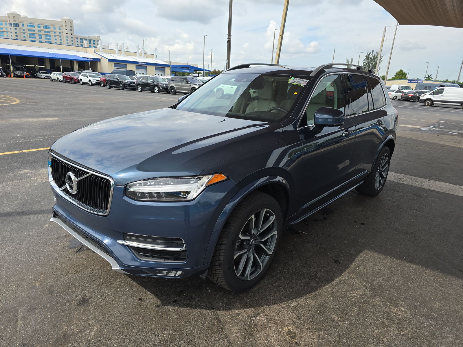 2019 Volvo XC90 T5 Momentum