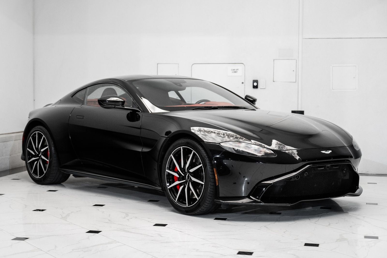 2020 Aston Martin Vantage