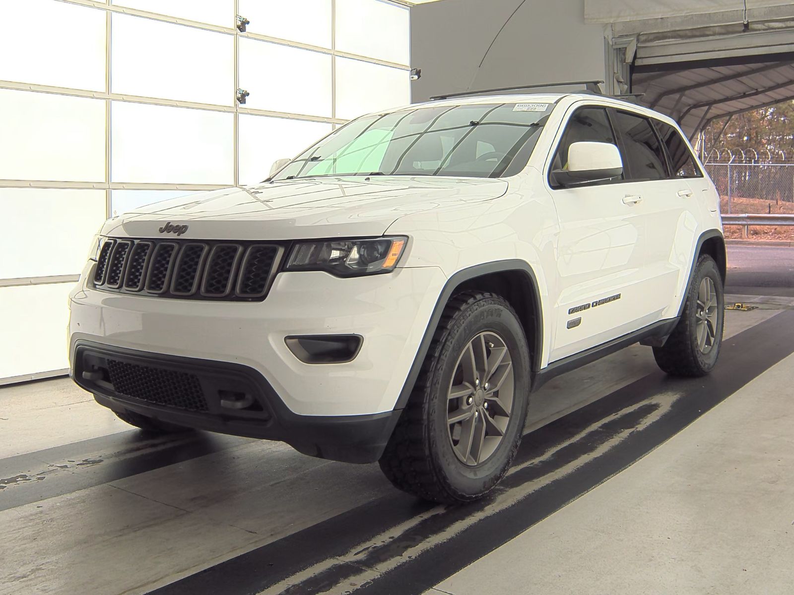 2016 Jeep Grand Cherokee 75th Anniversary Edition
