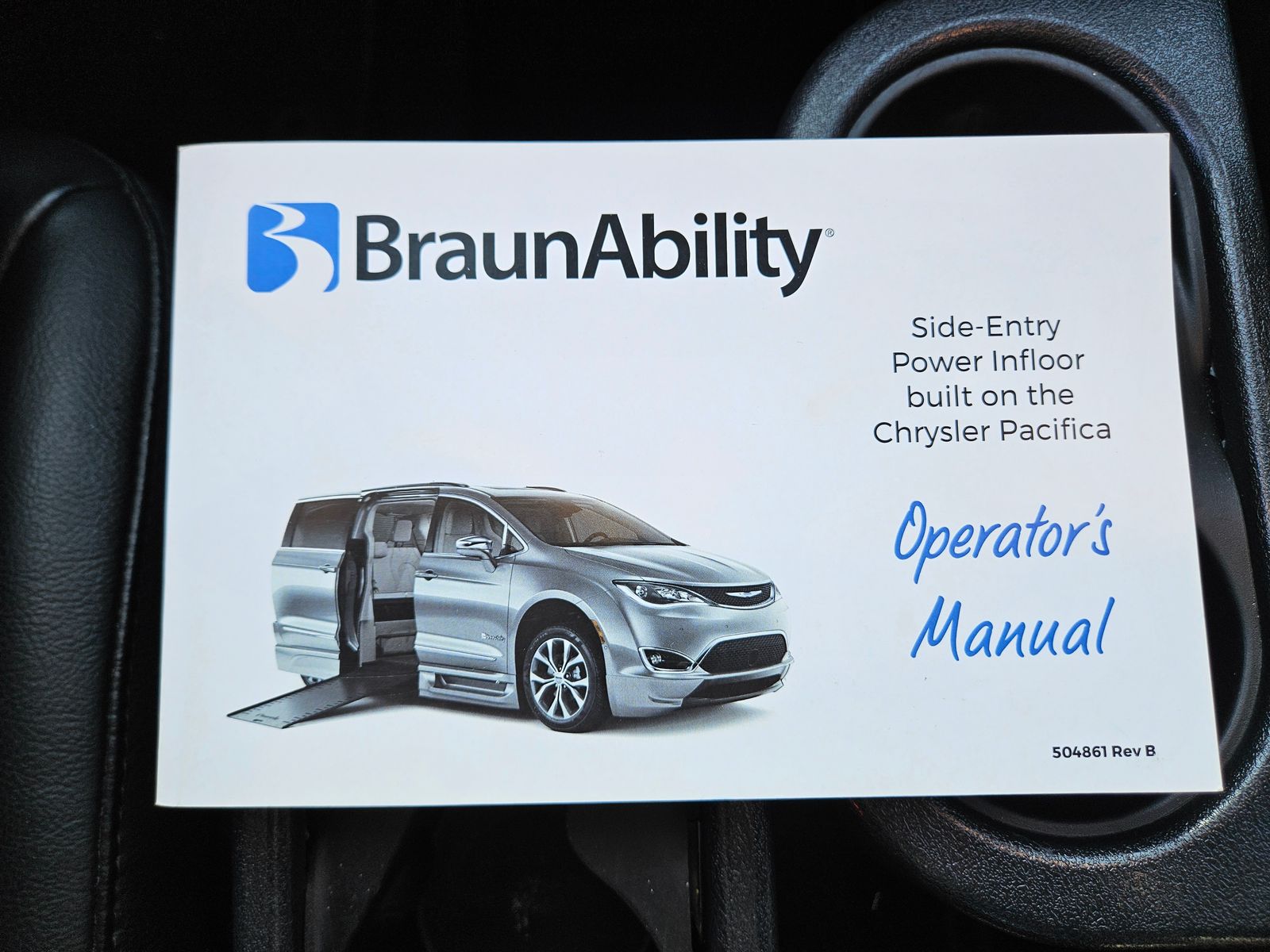 2022 Chrysler Pacifica Touring L 121.6