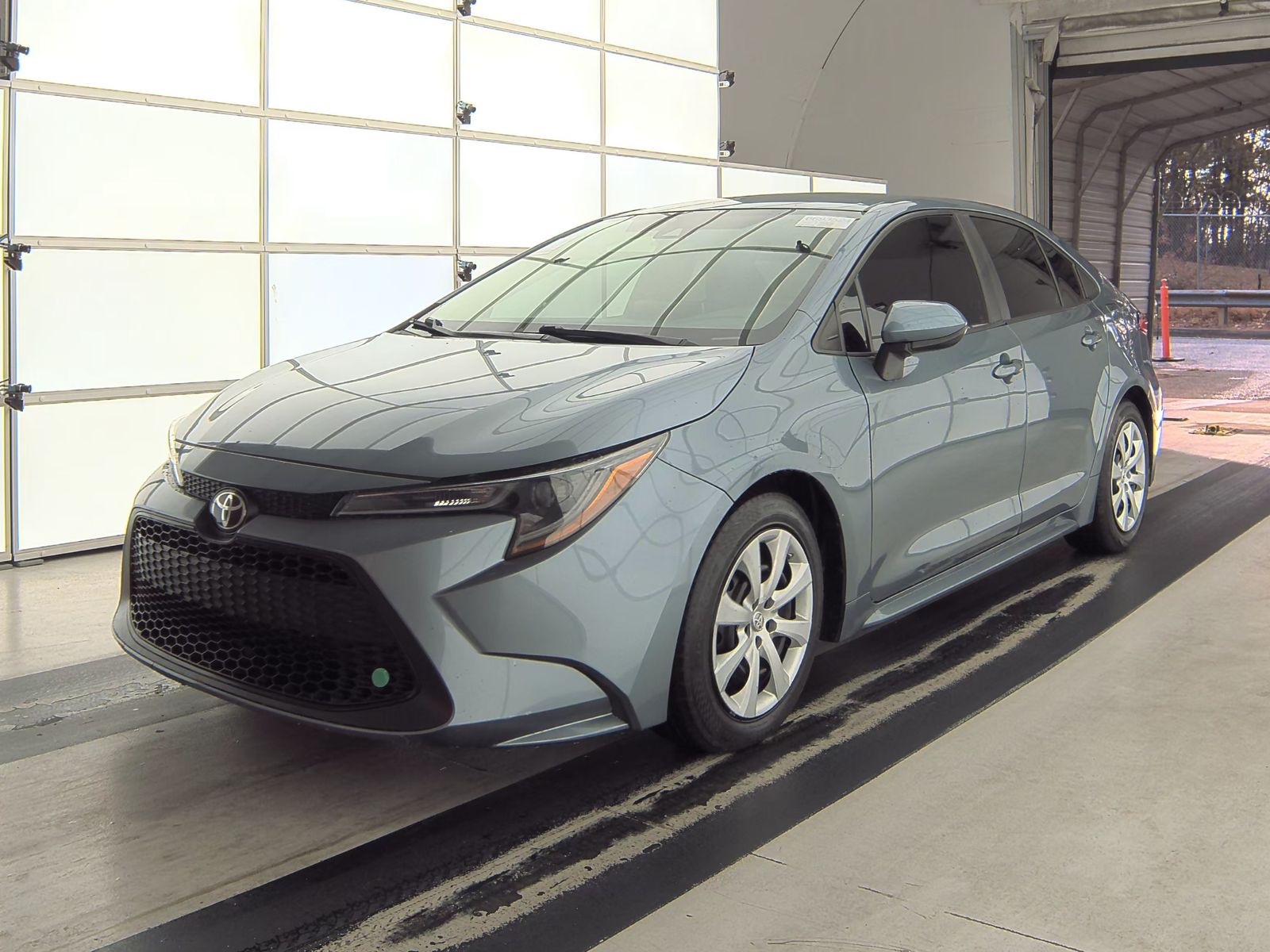2021 Toyota Corolla LE Sedan